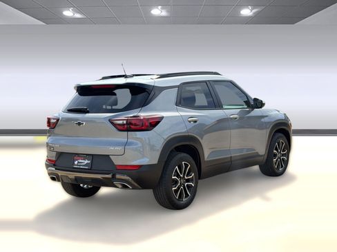 Used 2024 Chevrolet TrailBlazer ACTIV image 9