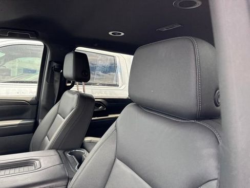 Used 2024 Chevrolet Suburban Z71 w/ Off-Road Capability Package AWD/4WD image 13