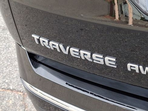 Used 2023 Chevrolet Traverse Premier image 31