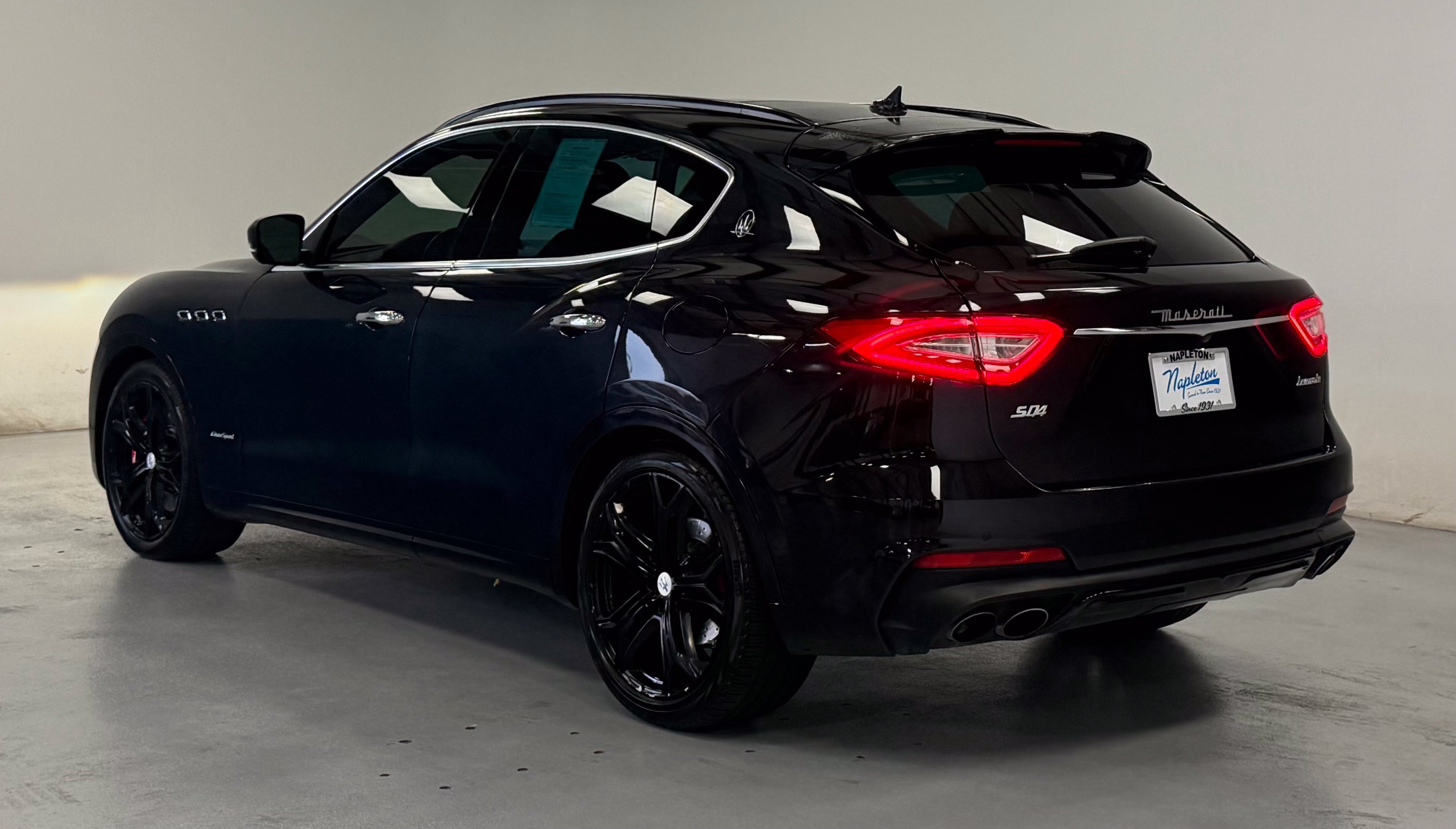 Used 2019 Maserati Levante S GranSport AWD/4WD image 4