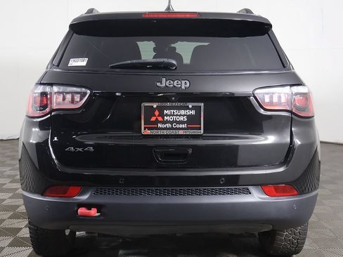 Used 2024 Jeep Compass Trailhawk AWD/4WD image 10