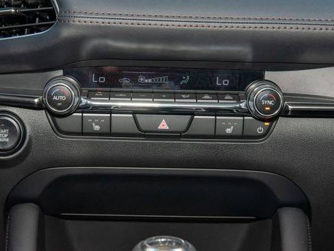 New 2025 MAZDA MAZDA3 2.5 S Hatchback w/ Premium Pkg image 20