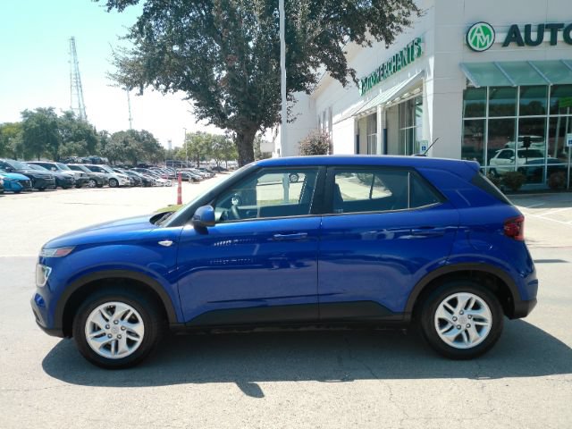 Used 2023 Hyundai Venue SE FWD image 12