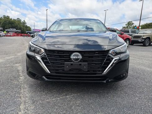 Used 2024 Nissan Sentra SV FWD image 9