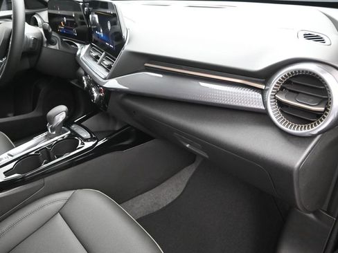 New 2026 Chevrolet Trax ACTIV FWD image 21