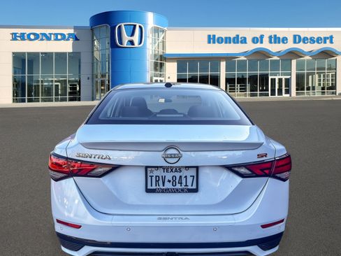 Used 2024 Nissan Sentra SR FWD image 5