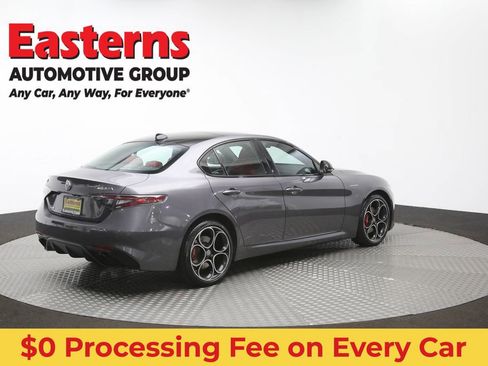 Used 2024 Alfa Romeo Giulia Veloce AWD/4WD image 41
