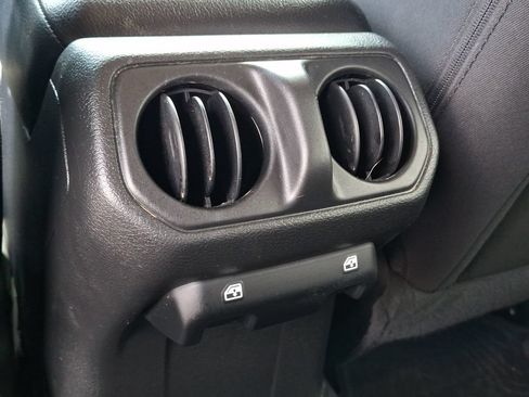 Used 2022 Jeep Wrangler Unlimited Sport AWD/4WD image 15