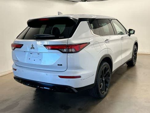 Used 2023 Mitsubishi Outlander SE Black Edition AWD/4WD image 35