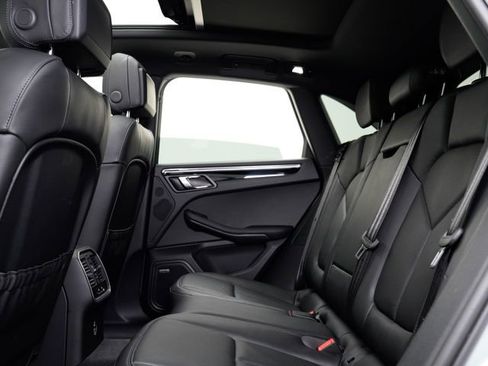 Certified 2026 Porsche Macan AWD/4WD image 14