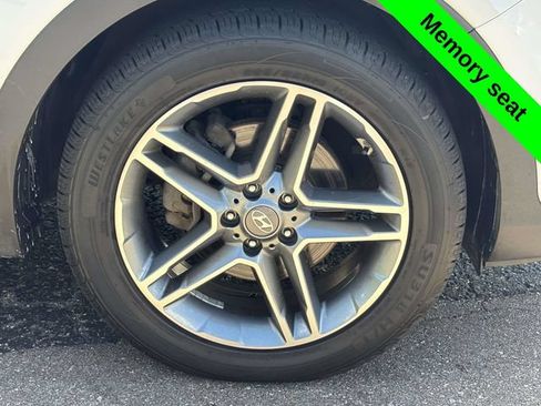 Used 2018 Hyundai Santa Fe AWD w/ SE Ultimate Tech Package 03 image 35