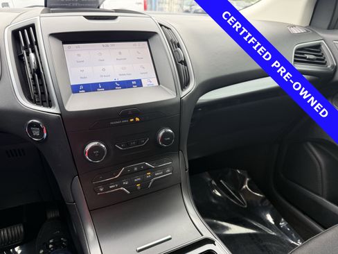 Certified 2020 Ford Edge SE image 27