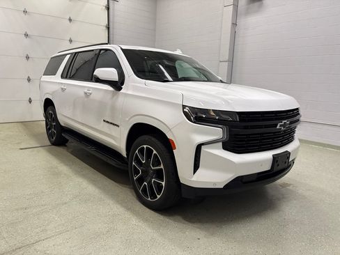 Used 2023 Chevrolet Suburban RST w/ Luxury Package AWD/4WD image 2