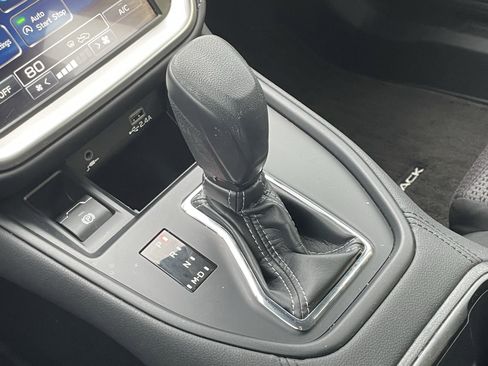 Certified 2025 Subaru Outback image 23