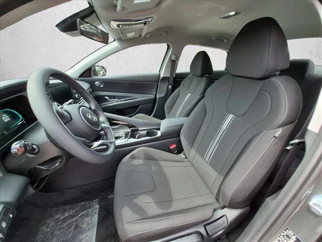 New 2026 Hyundai Elantra Hybrid FWD image 4