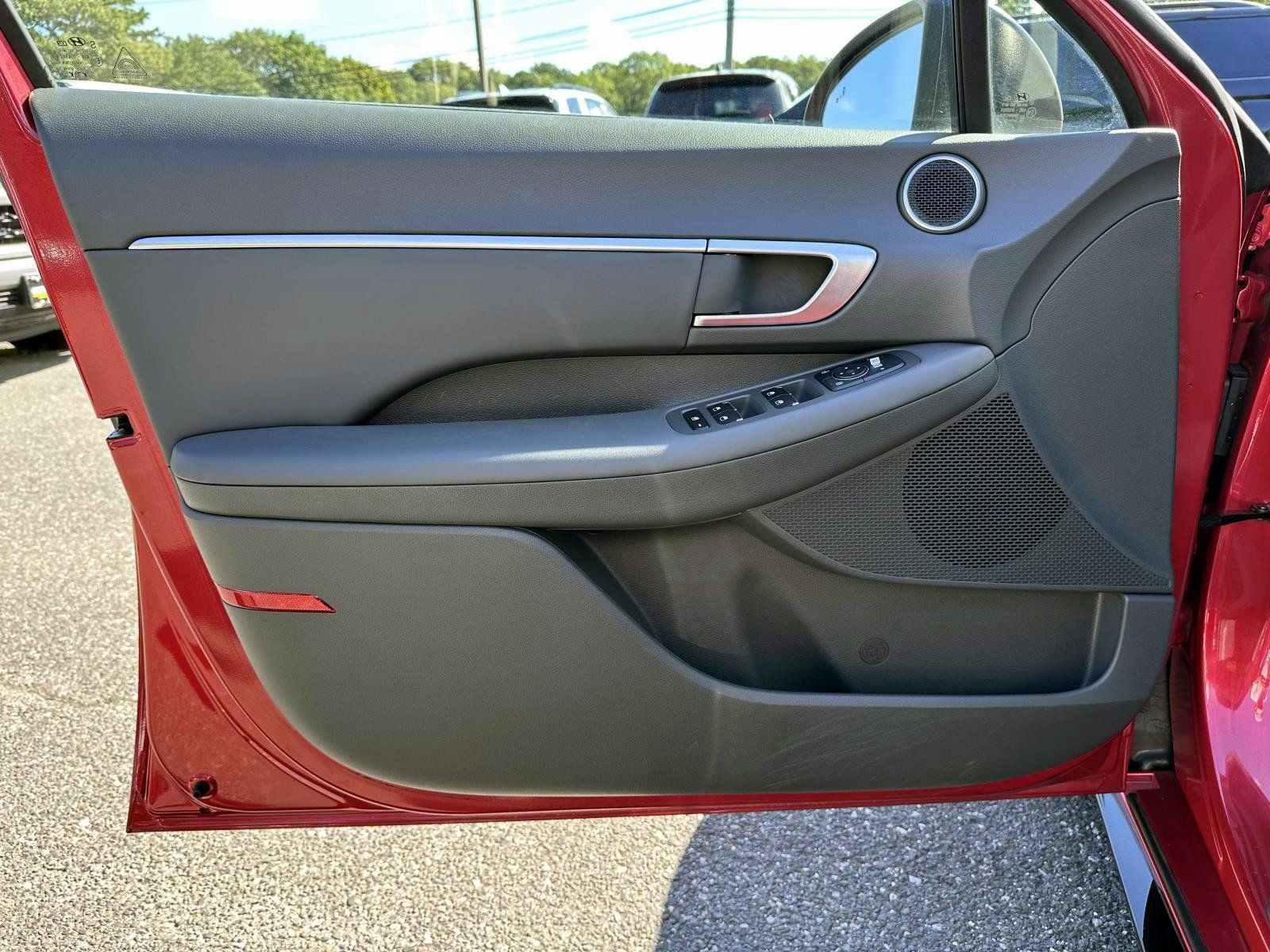 Used 2021 Hyundai Sonata SEL w/ Cargo Package FWD image 8