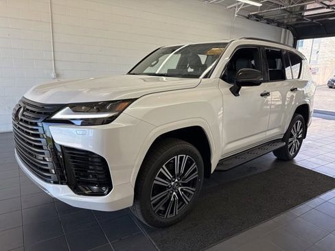 New 2026 Lexus LX 600 4WD w/ Luxury Package image 2