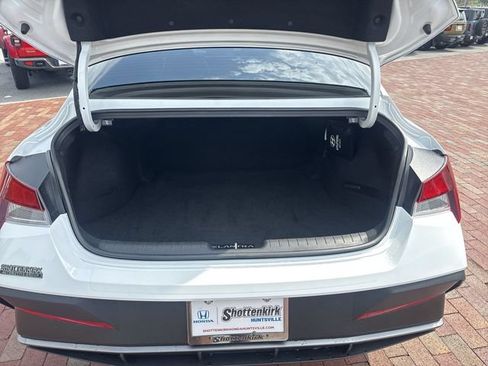 Used 2026 Hyundai Elantra Sport w/ Cargo Package FWD image 27