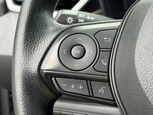 Used 2024 Toyota Corolla LE FWD image 19