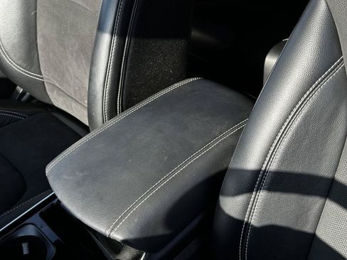 Used 2019 Ford Edge ST w/ Equipment Group 401A AWD/4WD image 12