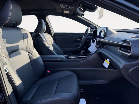 New 2026 Toyota Crown Signia image 17