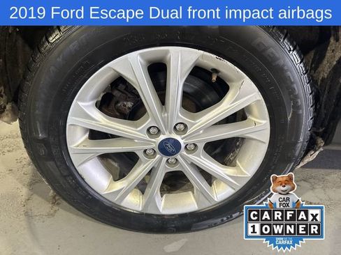 Used 2019 Ford Escape SE image 18