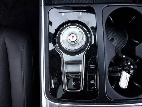 Used 2025 Kia Carnival SX image 26