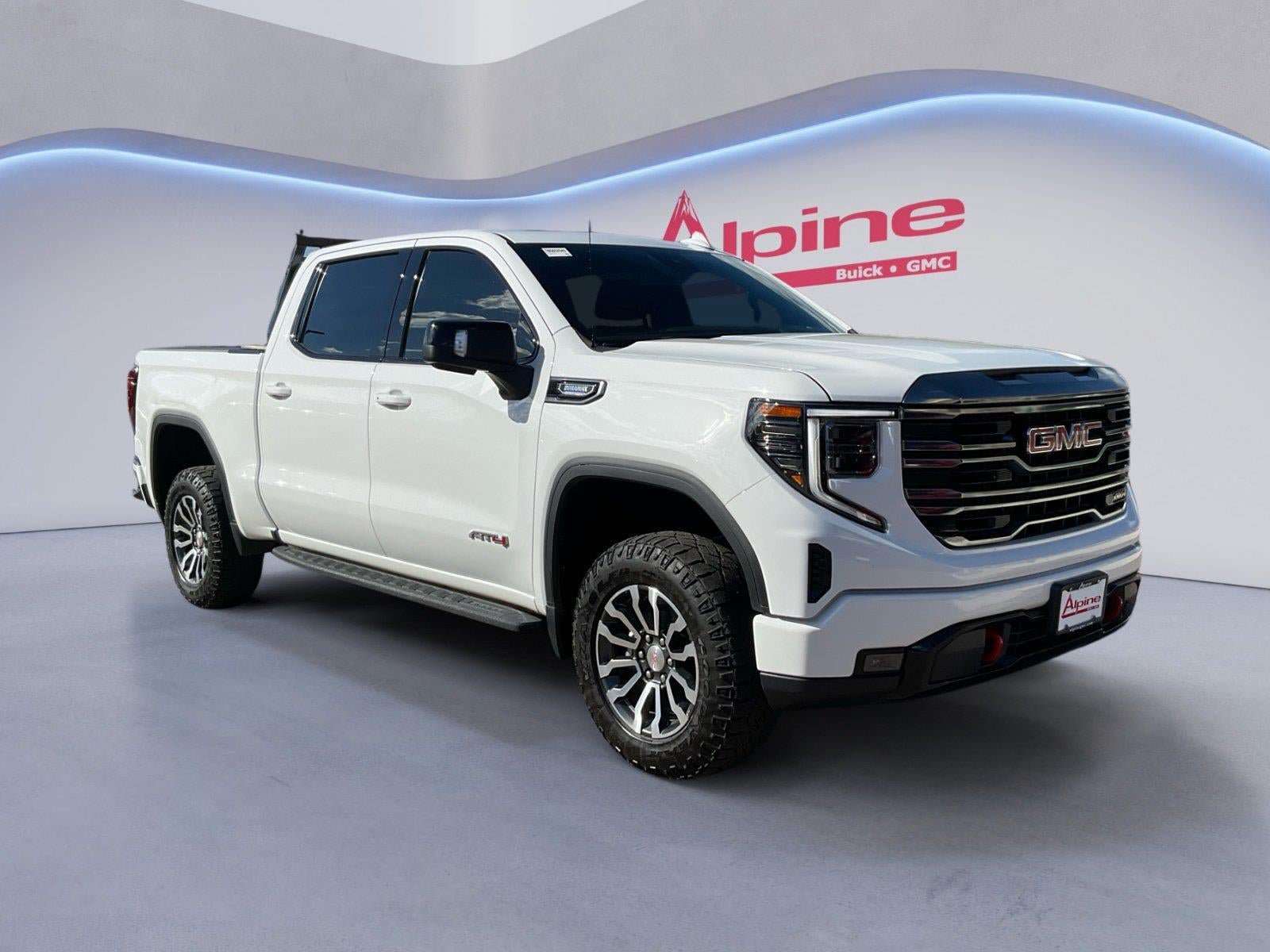 Used 2022 GMC Sierra 1500 AT4 w/ AT4 Preferred Package AWD/4WD image 7