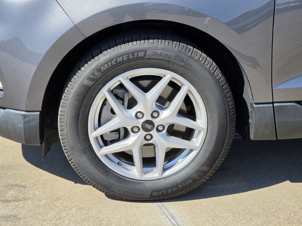 Certified 2024 Ford Edge SEL w/ Convenience Package AWD/4WD image 10