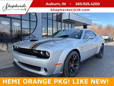 Used 2023 Dodge Challenger R/T Scat Pack image 2