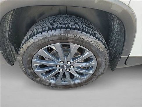 Used 2022 Chevrolet Traverse RS image 11