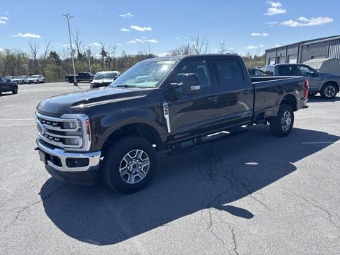 Used 2024 Ford F350 Lariat w/ Camper Package image 8