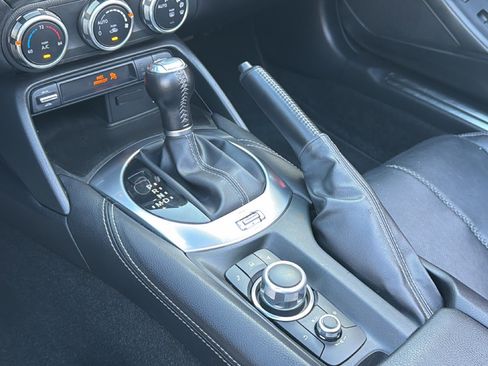 Used 2025 MAZDA MX-5 Miata RF Grand Touring RWD image 30