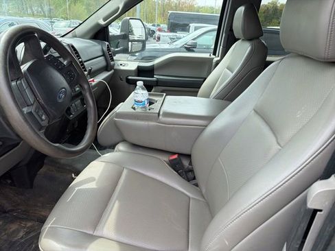 Used 2021 Ford F550 4x4 SuperCab Super Duty image 5