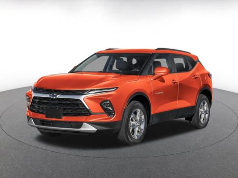 Used 2026 Chevrolet Blazer LT FWD image 7