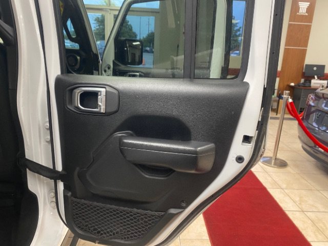 Used 2021 Jeep Gladiator Sport AWD/4WD image 14
