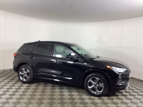 Used 2024 Ford Escape ST-Line w/ Tech Pack #1 AWD/4WD image 1