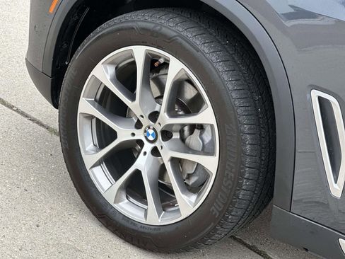 Used 2021 BMW X5 xDrive40i w/ Premium Package 2 AWD/4WD image 7
