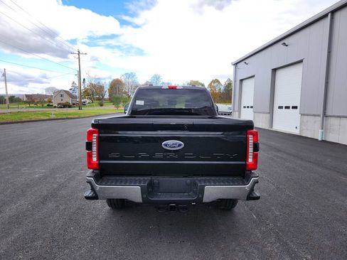 New 2026 Ford F250 Lariat w/ FX4 Off-Road Package image 17