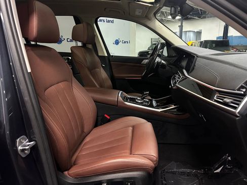 Used 2019 BMW X7 xDrive50i w/ Premium Package image 26