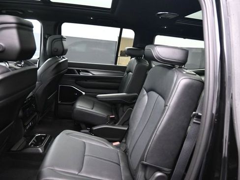 New 2026 Jeep Grand Wagoneer Limited AWD/4WD image 23