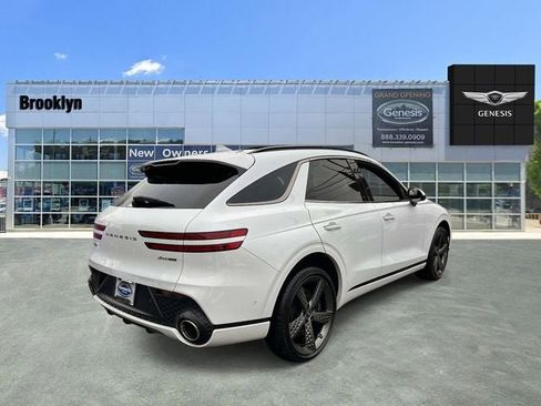 Used 2025 Genesis GV70 3.5T Sport w/ Sport Advanced Package image 4