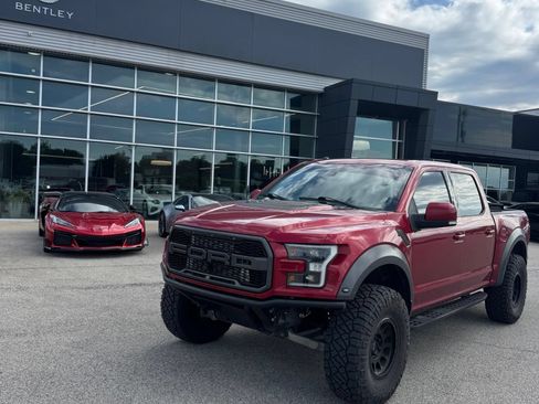 Used 2018 Ford F150 Raptor w/ Equipment Group 802A Luxury AWD/4WD image 2