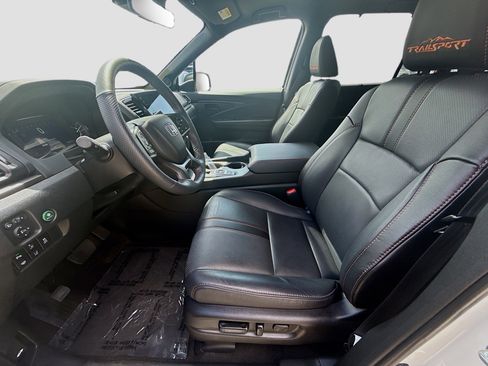 Used 2024 Honda Passport TrailSport image 19
