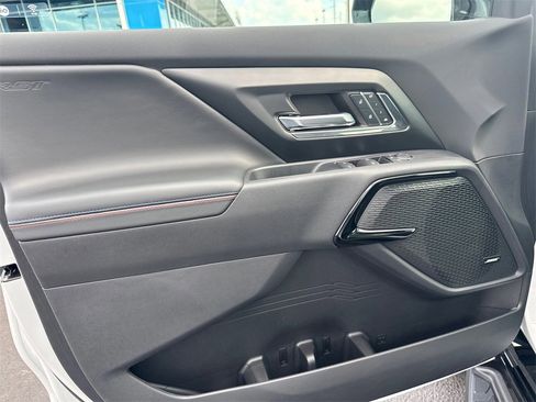 New 2024 Chevrolet Silverado EV RST image 11