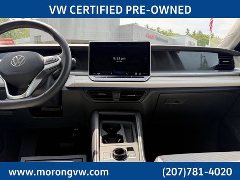 Certified 2025 Volkswagen Tiguan SE AWD/4WD image 33