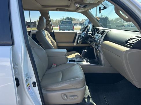 Used 2011 Toyota 4Runner SR5 image 20