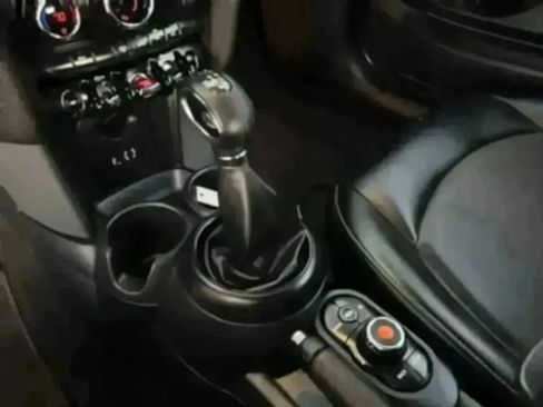 Used 2018 MINI Cooper 2-Door Hardtop FWD image 22