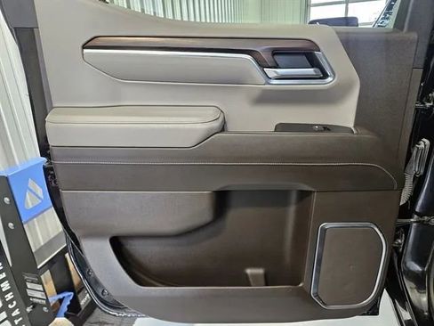 Used 2024 GMC Sierra 1500 SLT AWD/4WD image 19