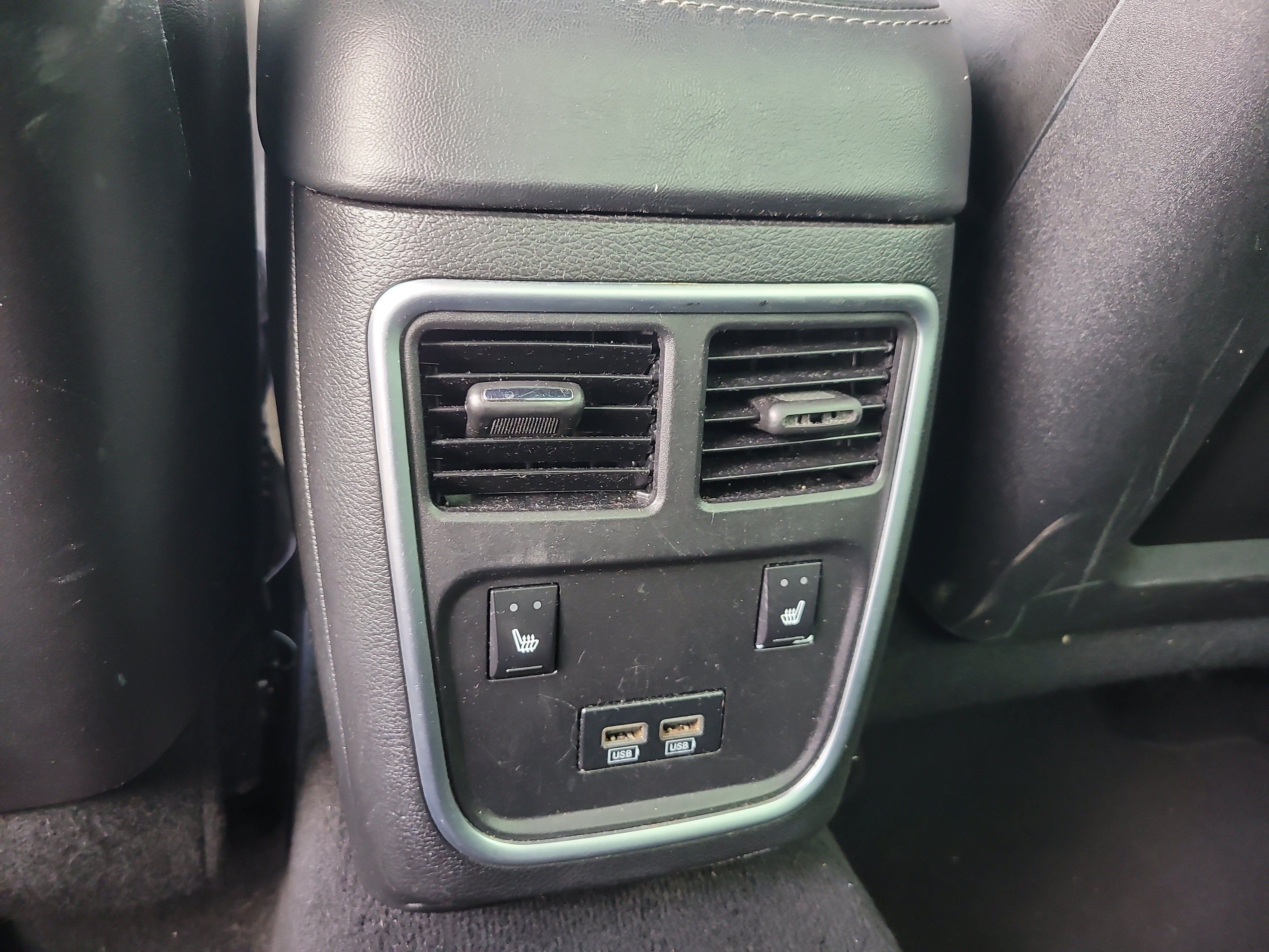 Used 2022 Dodge Charger SXT w/ Leather Interior Group RWD image 13